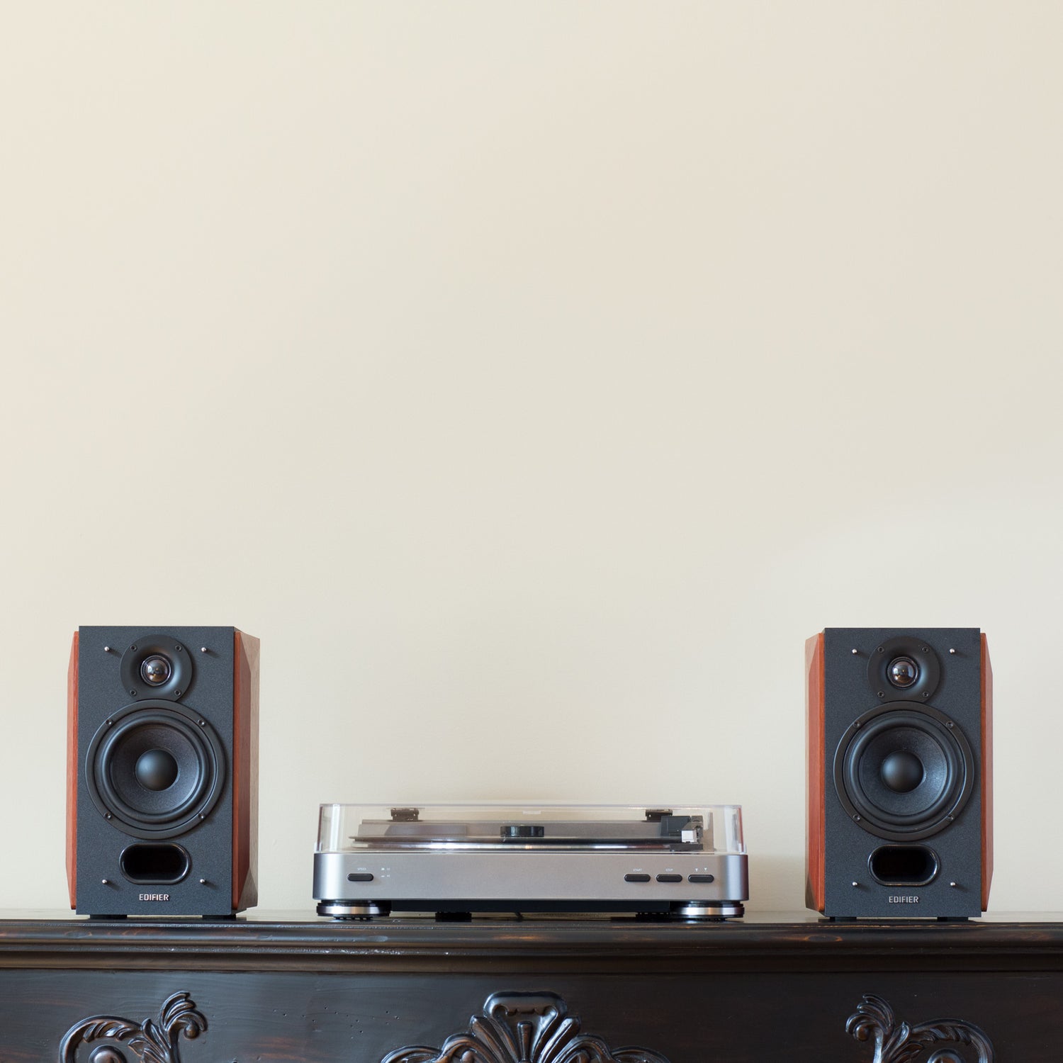 Enceintes bibliothèque passives P17