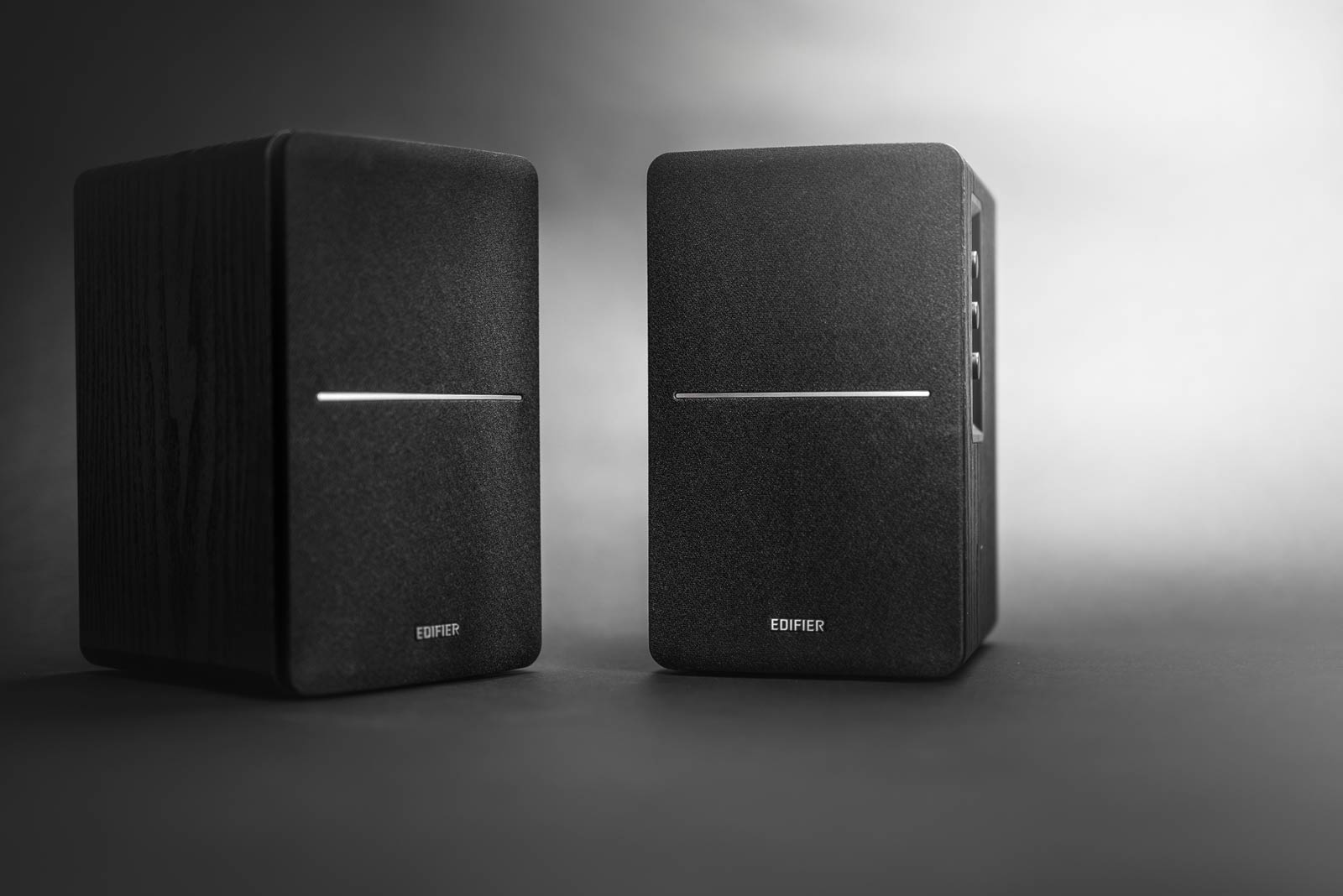 Enceintes Bluetooth amplifiées R1280DB (reconditionnées et certifiées)