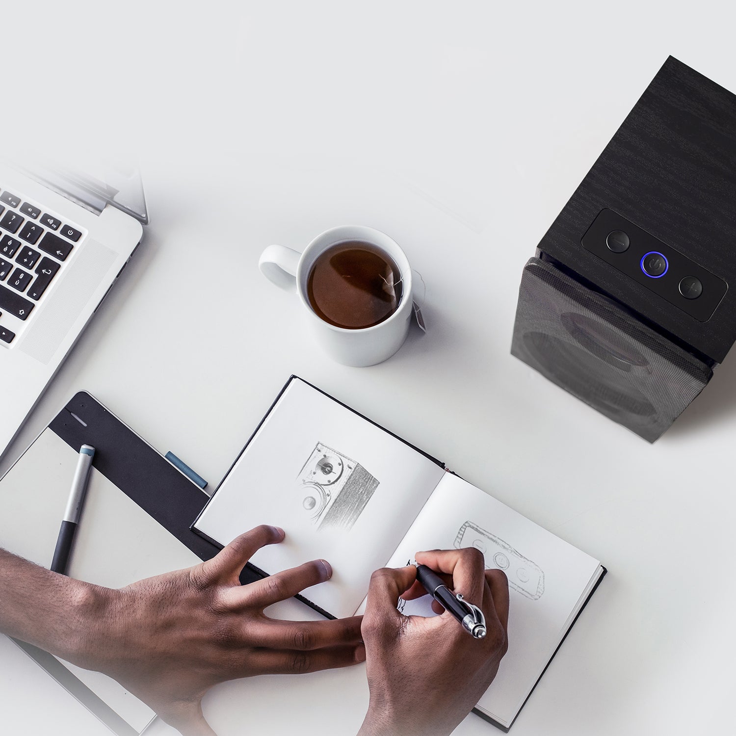 Système de haut-parleurs actifs R33BT