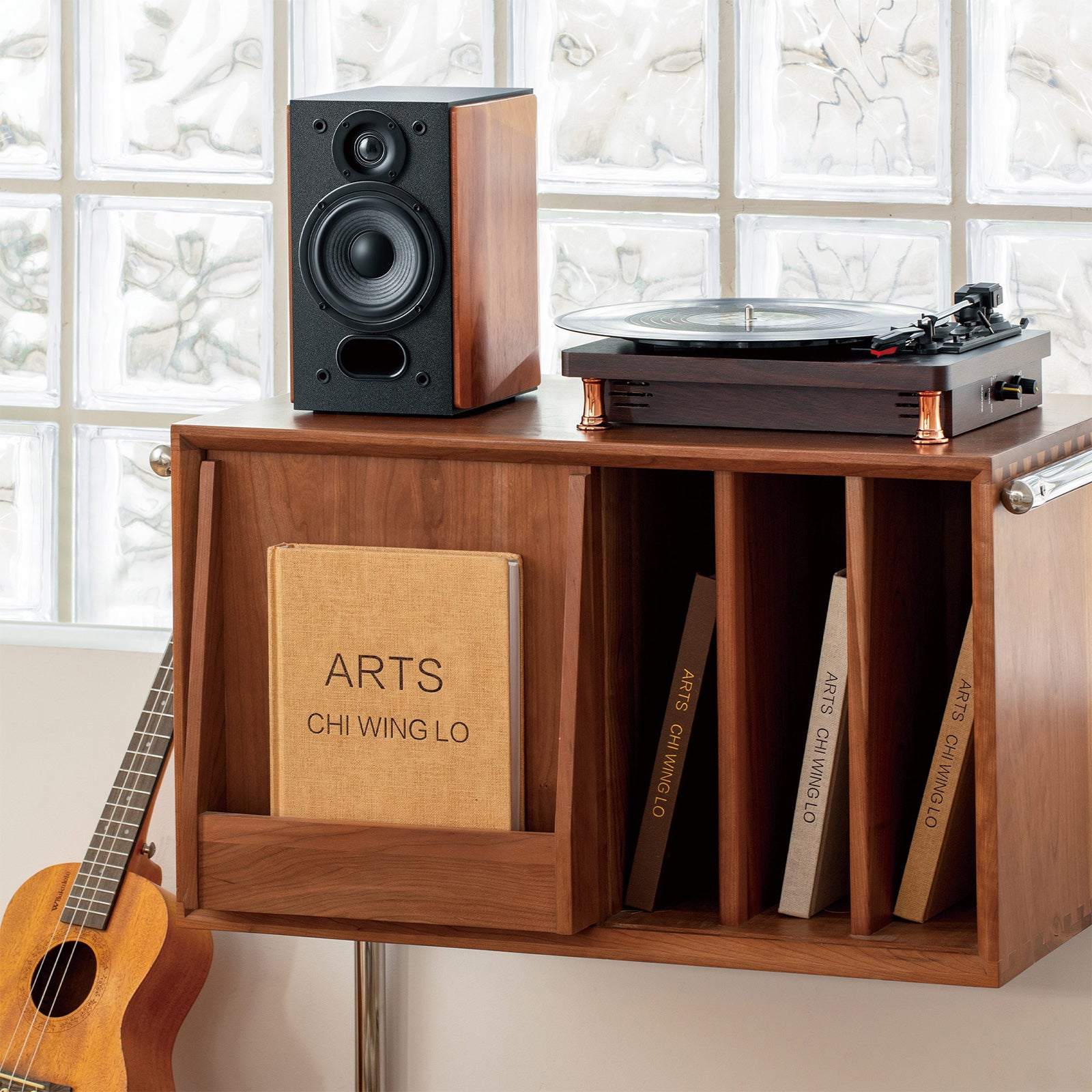 R1380T Stylish Bookshelf Speakers